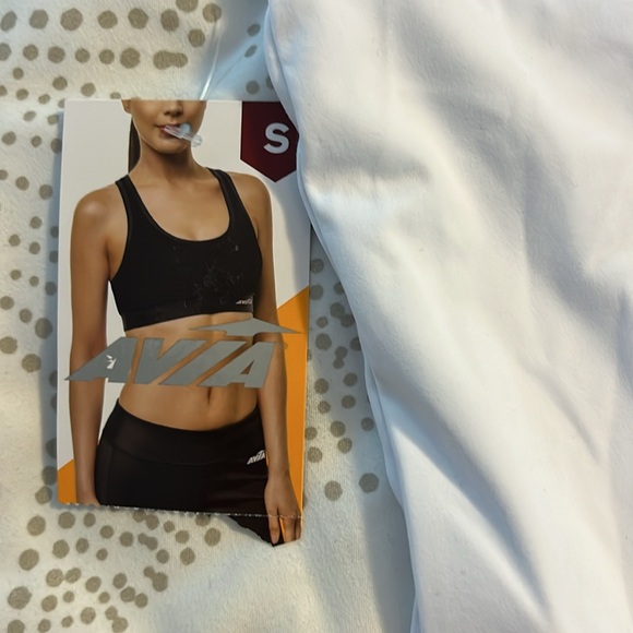 Avia Women's Performance ButterSoft Twist Back Sleeveless Tank Top Size S (4-6) - Picture 10 of 13